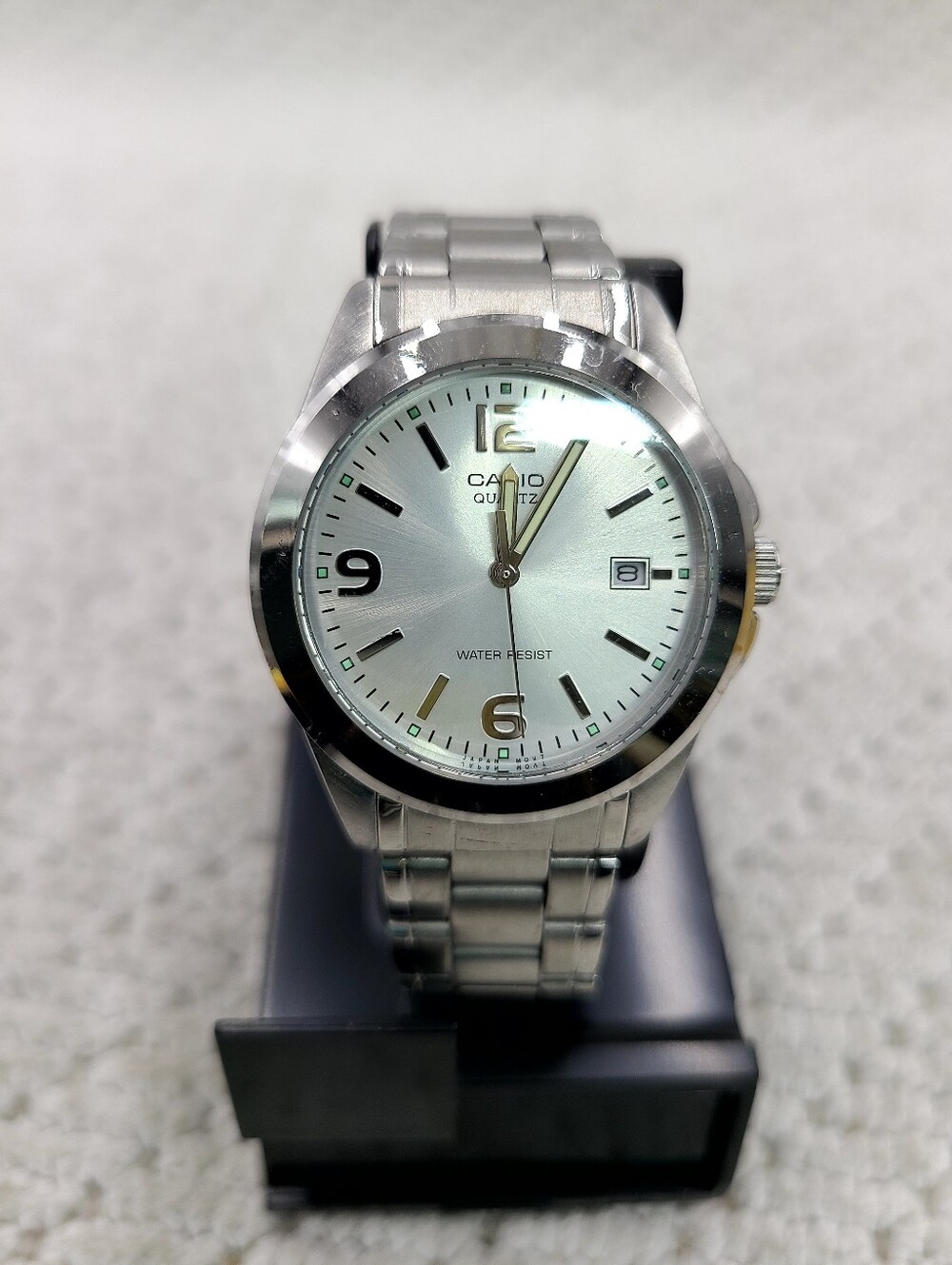 Casio Men’s Silver Stainless Steel Watch with Light Silver Dial